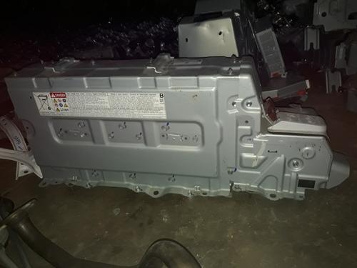 Toyota Prius Alpha ZVW40 Hybrid Battery (2013) | Kuruma